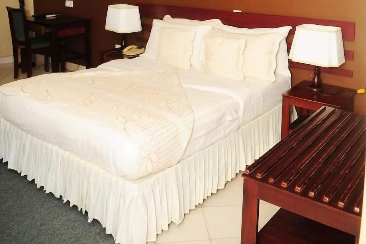 Premium bedding, minibar, in-room safe, desk