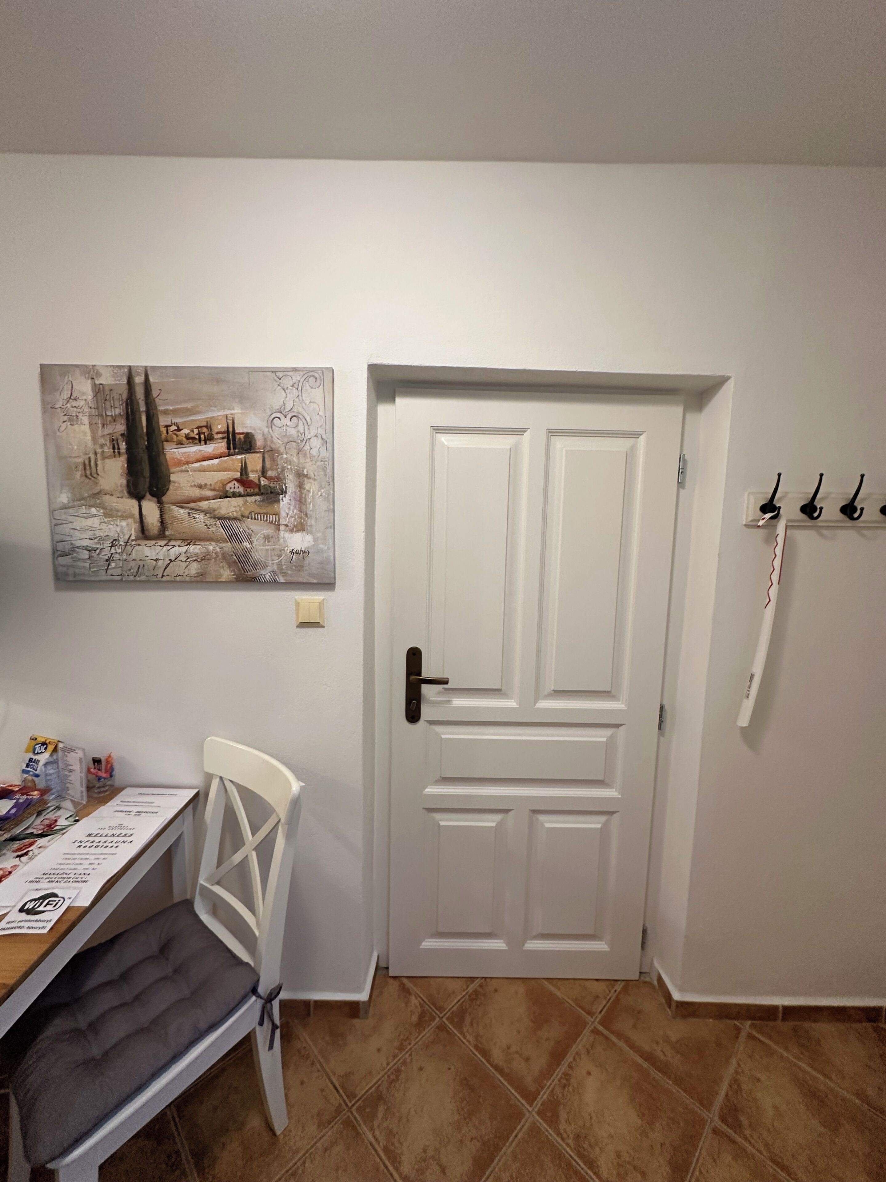 Habitación clásica con 2 camas individuales | Minibar, tabla de planchar con plancha, cunas (de pago) y wifi gratis