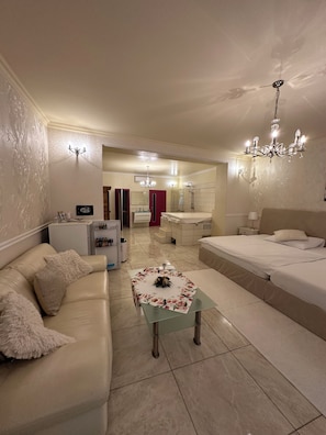 Suite exclusiva (President Apartment with Wellness) | Minibar, tabla de planchar con plancha, cunas y wifi gratis