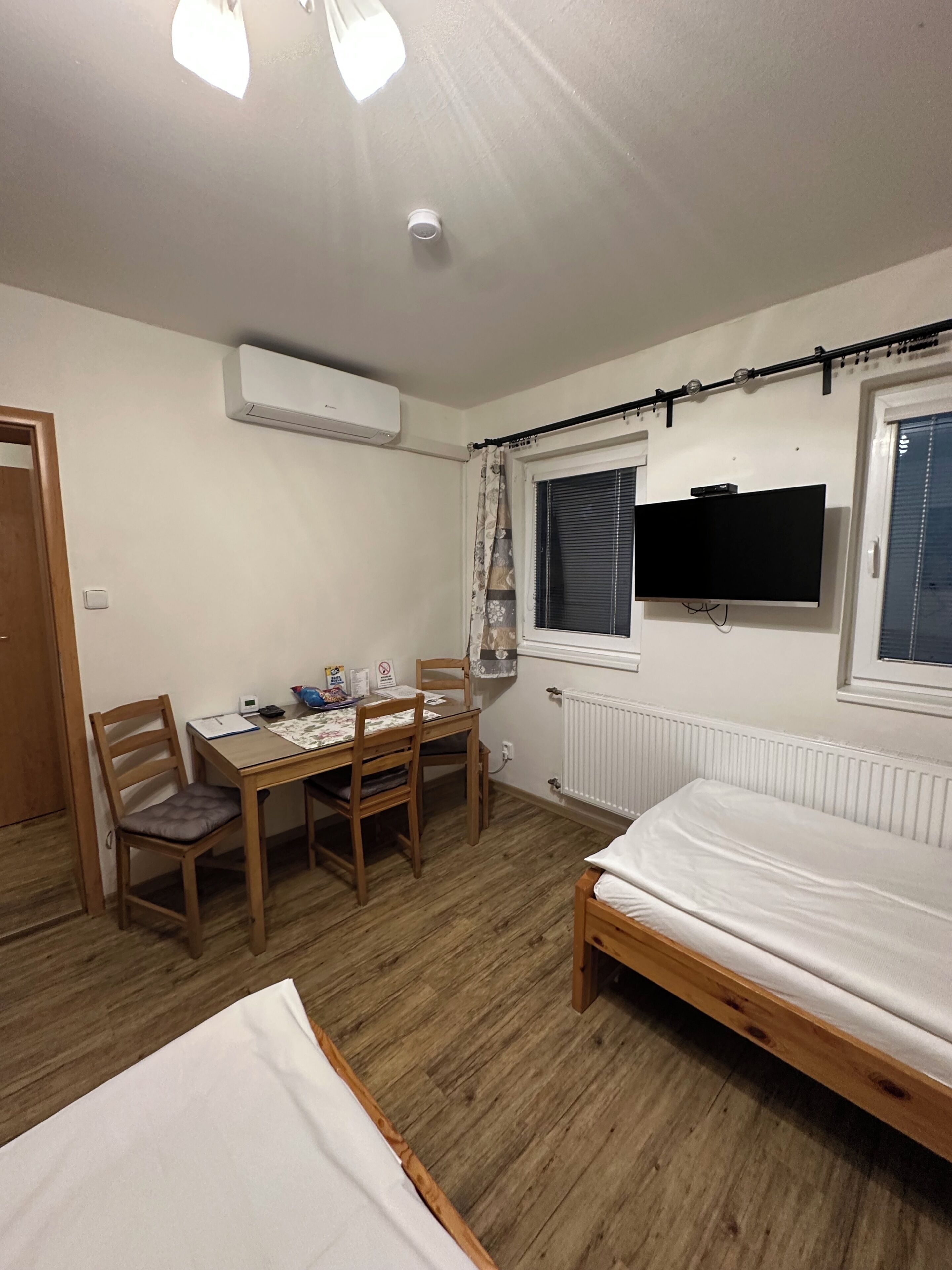 Minibar, iron/ironing board, cribs/infant beds, free WiFi
