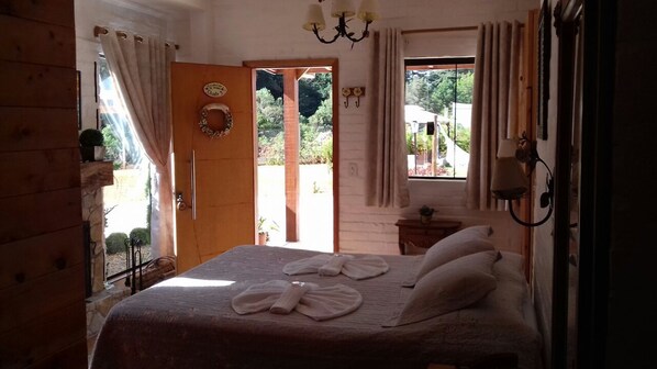 Minibar, desk, blackout curtains, soundproofing