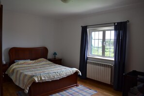 3 chambres, accès Internet, draps fournis