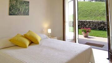 Camera doppia, non fumatori | Una scrivania, insonorizzazione, Wi-Fi gratuito, lenzuola