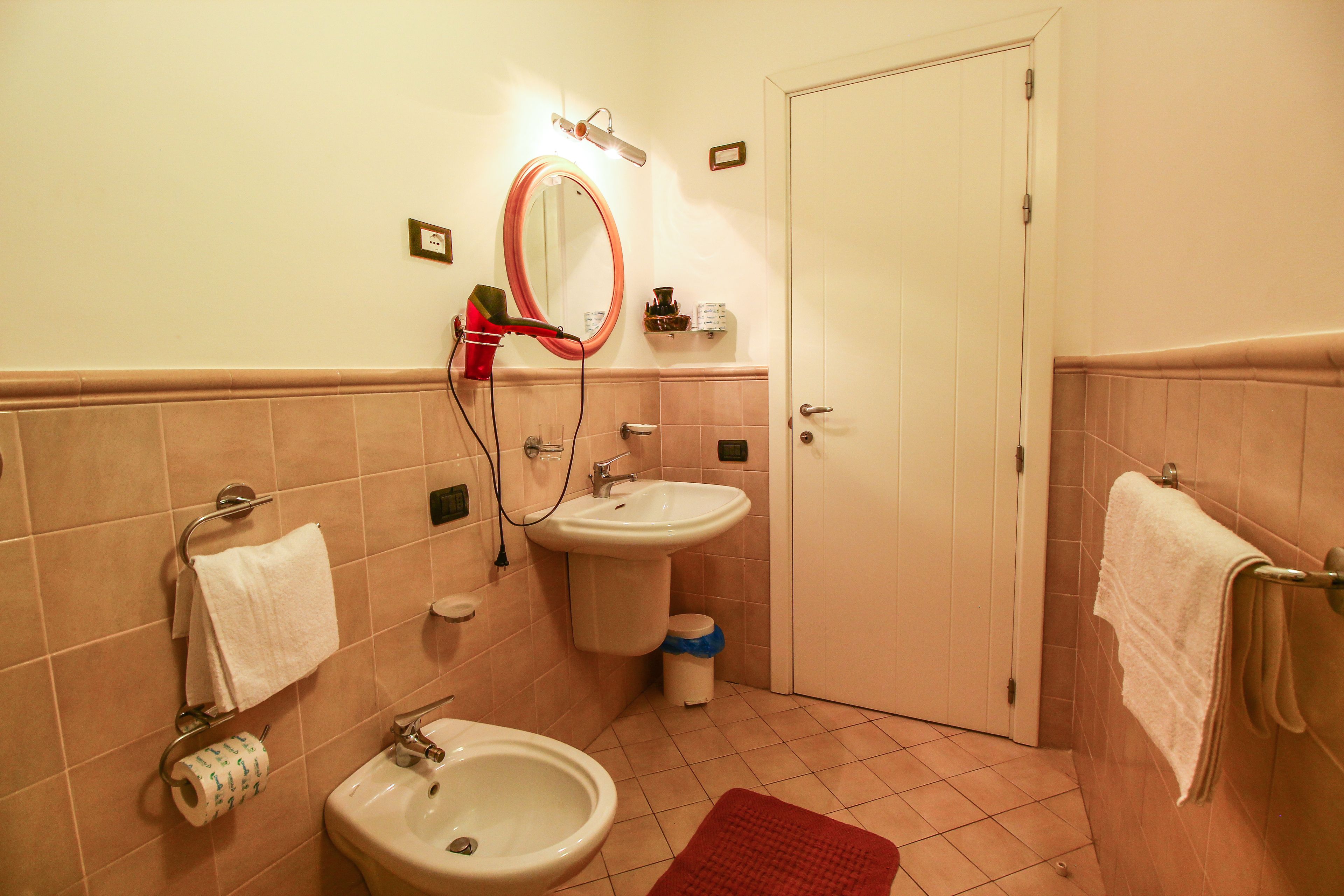 standard double or twin room | bathroom | free toiletries, hair dryer, bidet, towels
