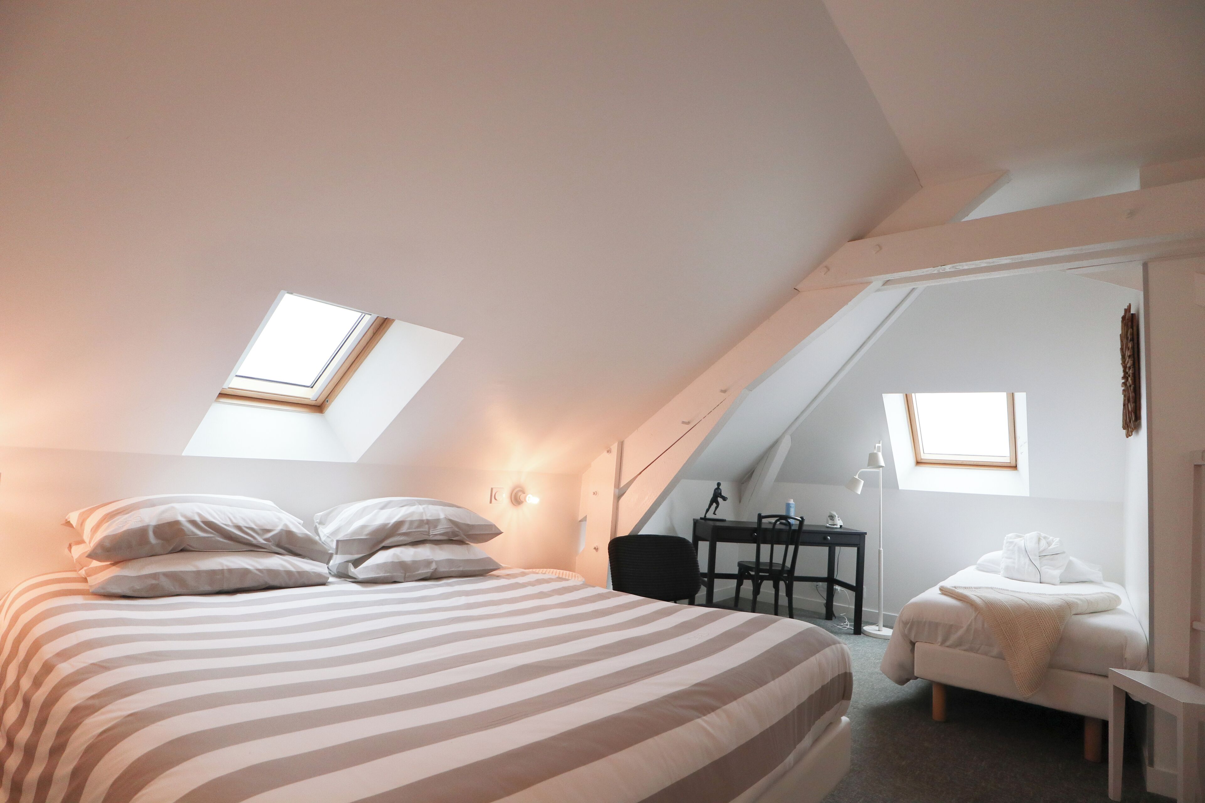 Photo - Hôtel Le Collonges TV connecté wifi Netflix