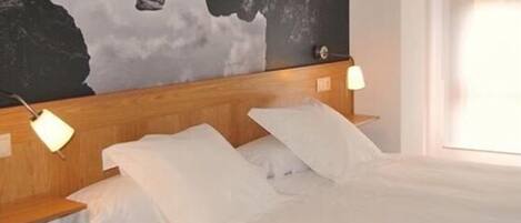 Kamer, 1 twee- of 2 eenpersoonsbedden | Kamervoorziening
