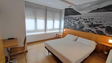 Minibar, két bảo mật tại phòng, màn/rèm cản sáng