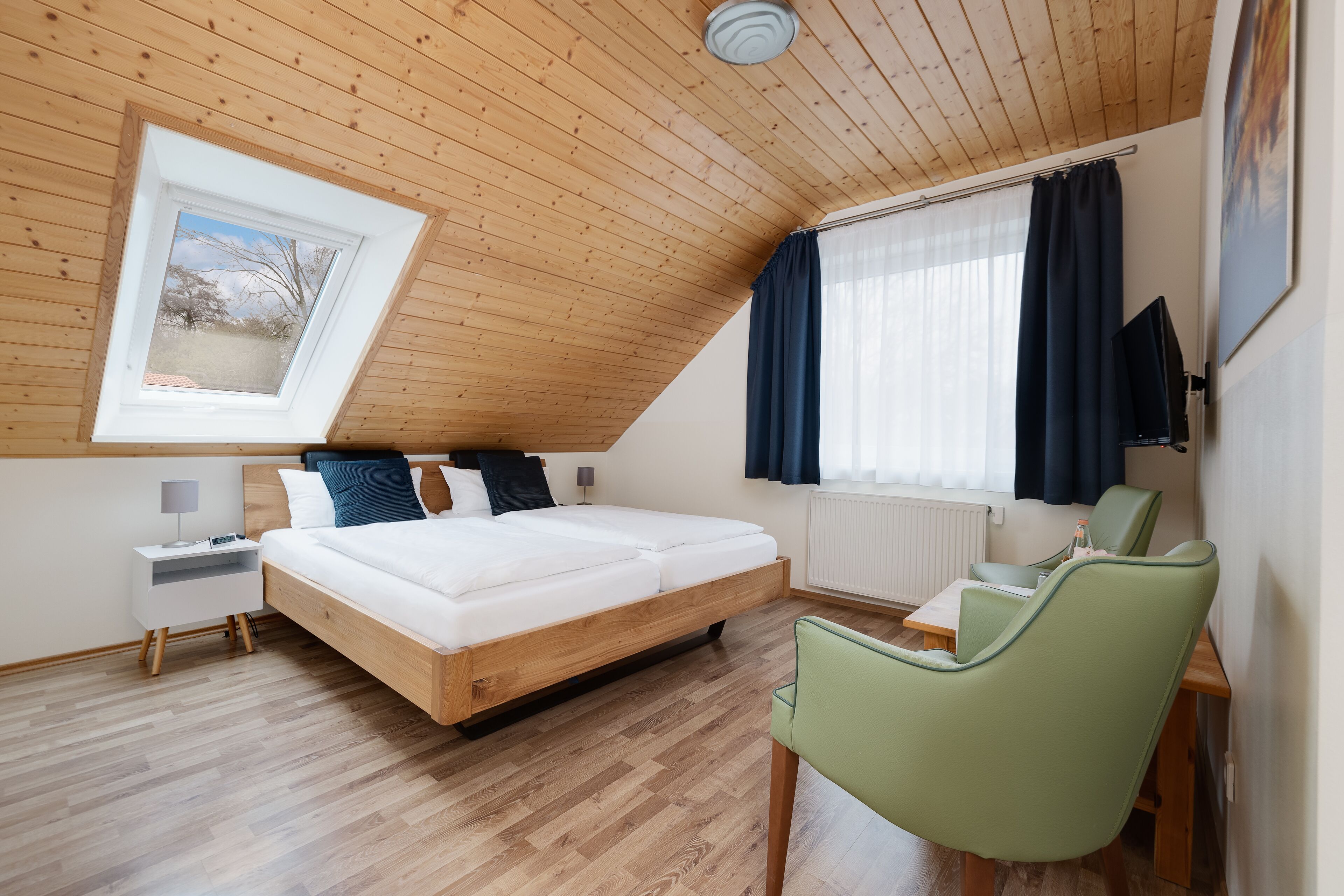 double room | blackout curtains, cots/infant beds, free wifi