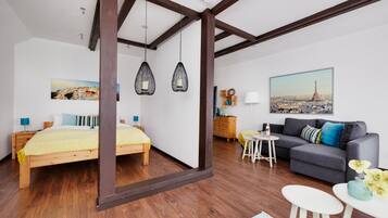 Junior Suite | Individually decorated, individually furnished, blackout curtains