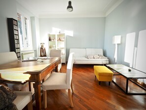 Appartement | Coin séjour | Télévision