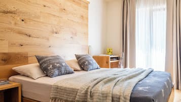 Classic-Doppel- oder -Zweibettzimmer | Minibar, Zimmersafe, Schreibtisch, kostenloses WLAN
