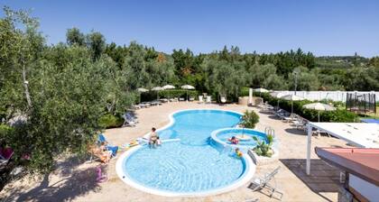 Semi detached Villa Country