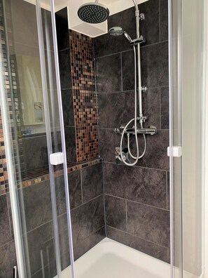 Bathroom - Rheinblick Appartments (Cologne)