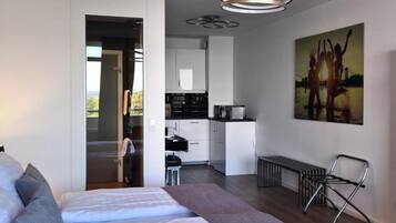 Comfort-Apartment | Schreibtisch, schallisolierte Zimmer, kostenloses WLAN, Bettwäsche