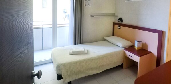 Room - Hotel Elba - Young People Hotels (Rimini)