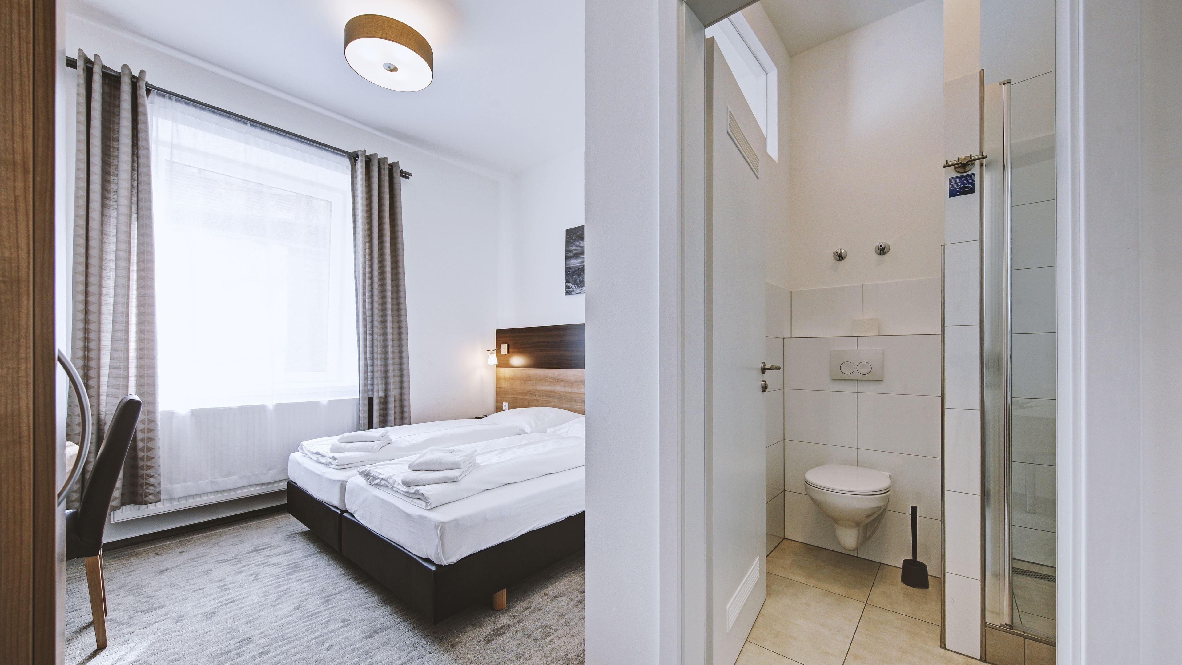 standard double room | desk, blackout curtains, soundproofing, iron/ironing board