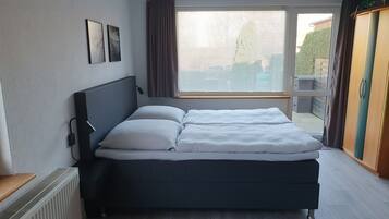 Reisekinderbett, kostenloses WLAN, Bettwäsche