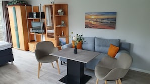 TV, stereo - Cozy little holiday house for 2-3 people with terrace (Dreschvitz)