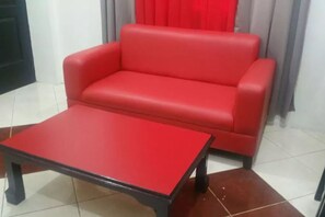 Smart TV - Luxury Suites 5 (Angeles City)