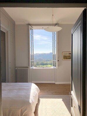 Superior-Doppelzimmer, mit Bad, Parkblick ( SWEDISH GRACE) | Bettwäsche aus ägyptischer Baumwolle, hochwertige Bettwaren