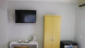 高级房 | 迷你吧、遮光窗帘、免费 WiFi、床单