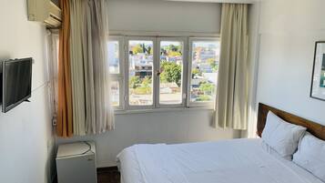 Superior kamer | Een minibar, verduisterende gordijnen, gratis wifi, beddengoed