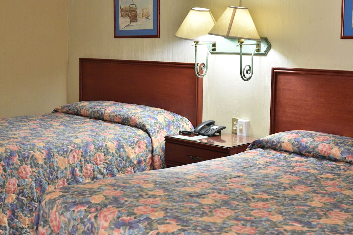 Basic Double Room | Iron/ironing board, free WiFi, bed sheets