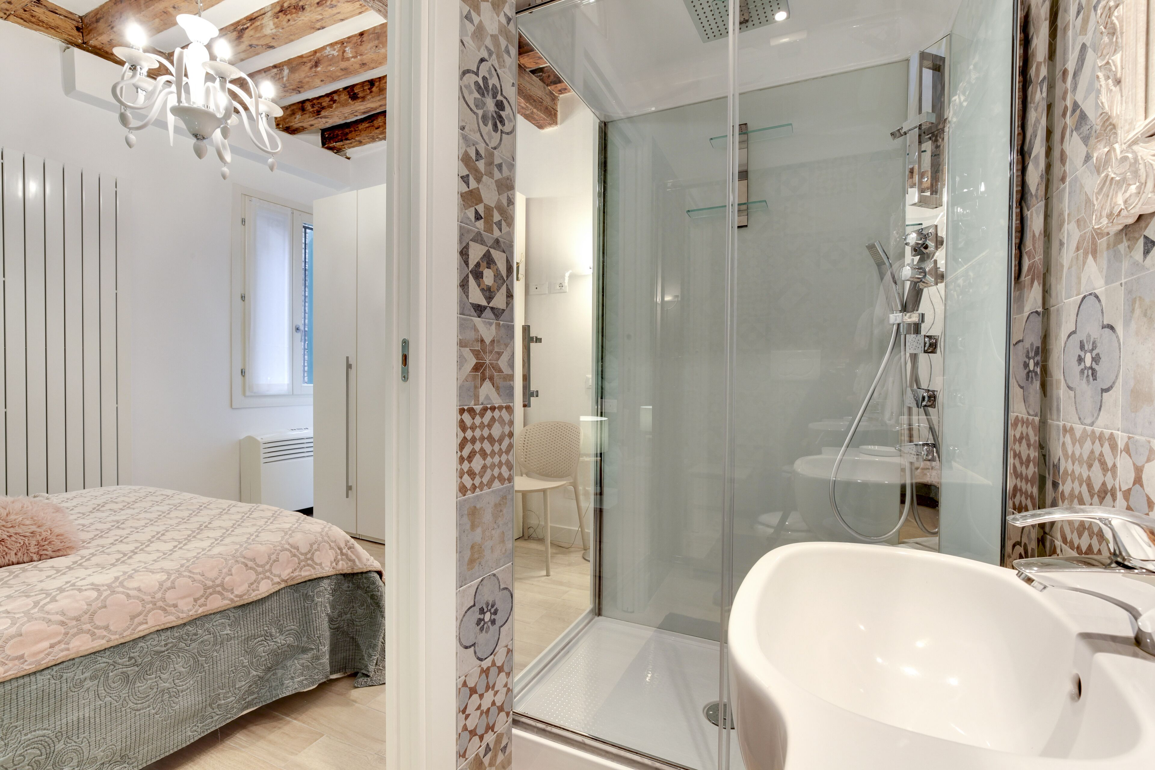 Apartemen, 2 kamar tidur | Kamar mandi | Shower, pancuran hujan, pengering rambut, dan handuk