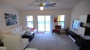 Apartment, Multiple Bedrooms | Living area - 715COV (Davenport)
