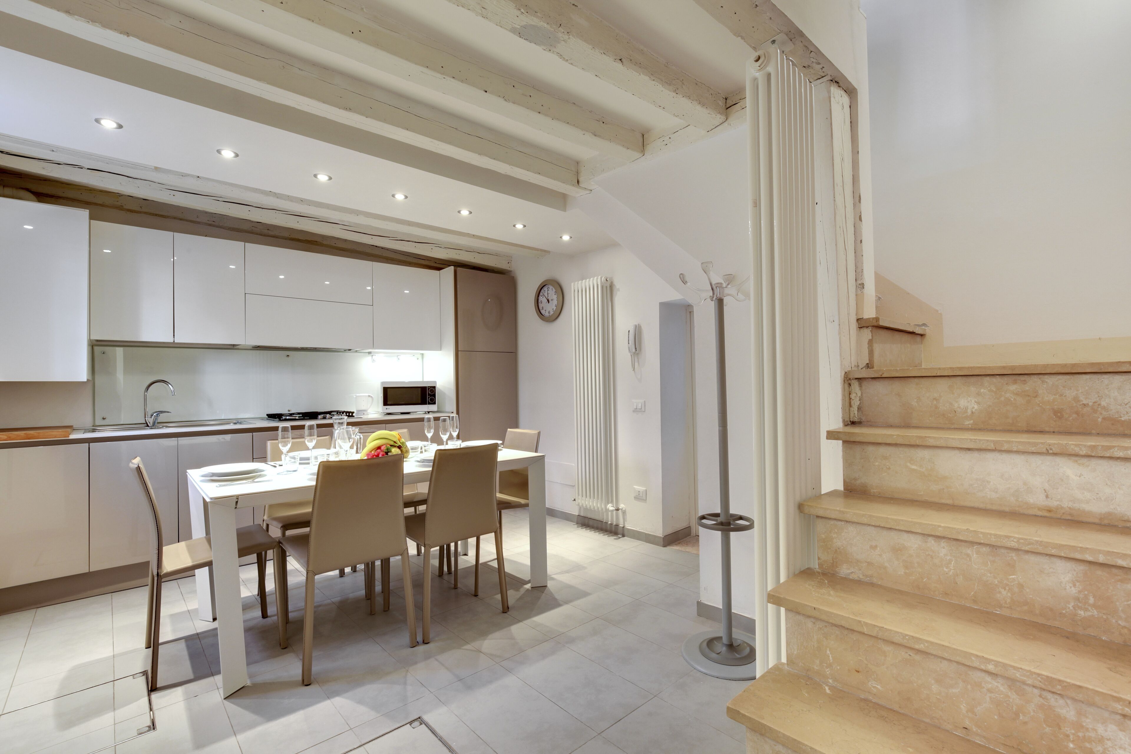 Apartment, 3 Bedrooms | In-room dining