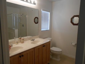 Apartment, Multiple Bedrooms | Bathroom