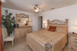 Apartment, Multiple Bedrooms