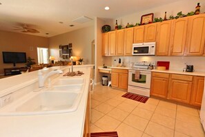 Huoneisto, useita makuuhuoneita | Yksityinen keittiö