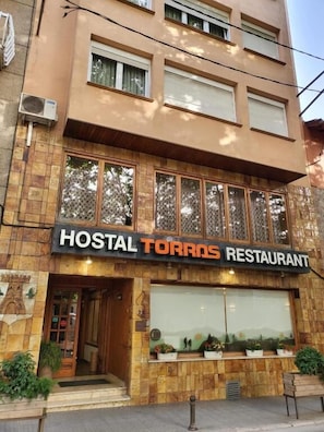 Front of property - Hostal Torras (Sant Hilari Sacalm)