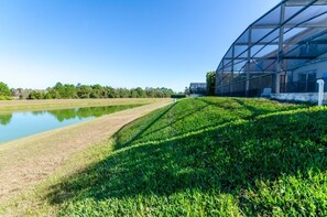 Property grounds - 8417 SKC (Kissimmee)