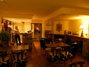 Bar (on property) - Hotel Les Truites (Pas de la Casa)