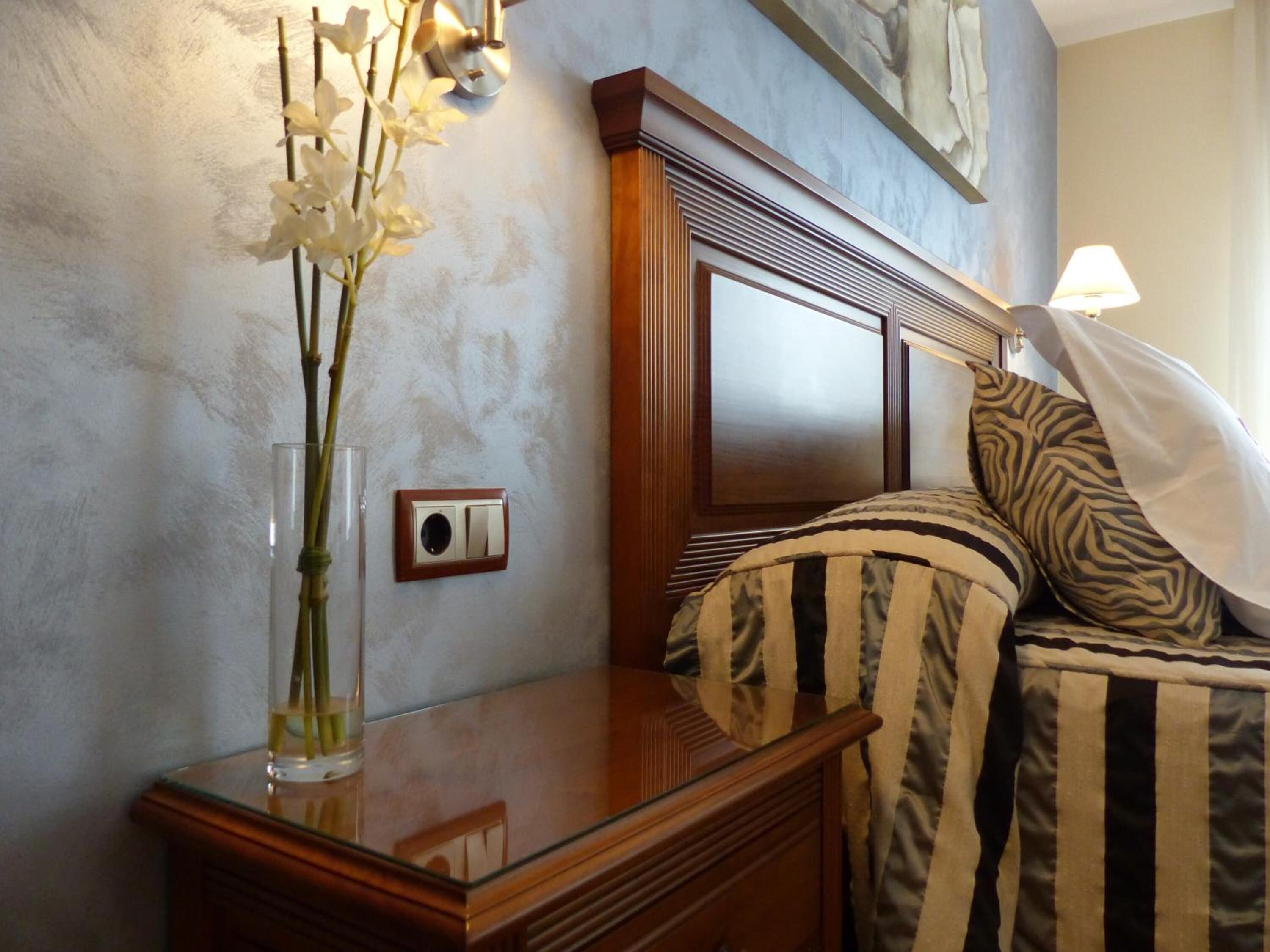 minibar, in-room safe, desk, soundproofing