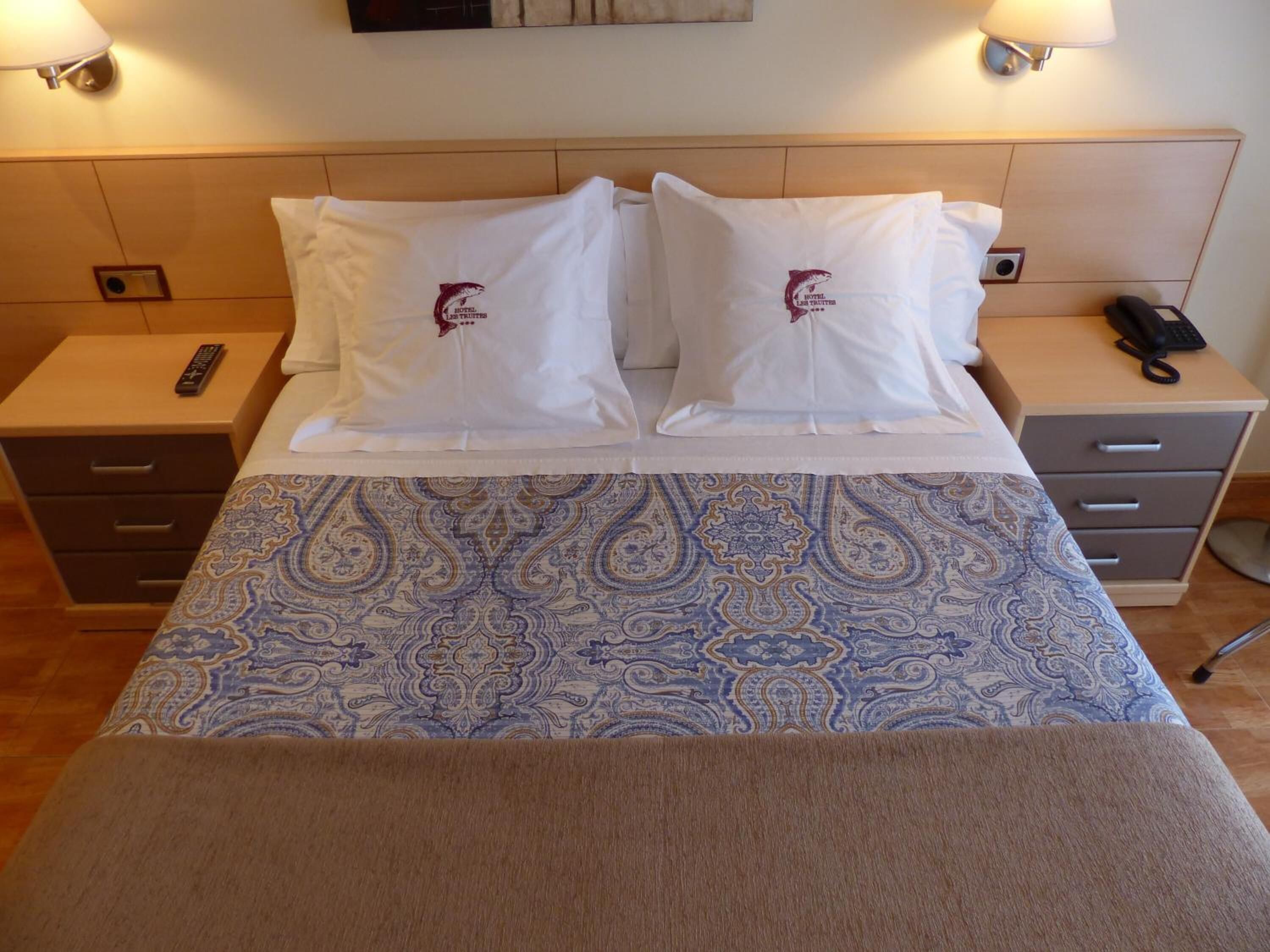 minibar, in-room safe, desk, soundproofing