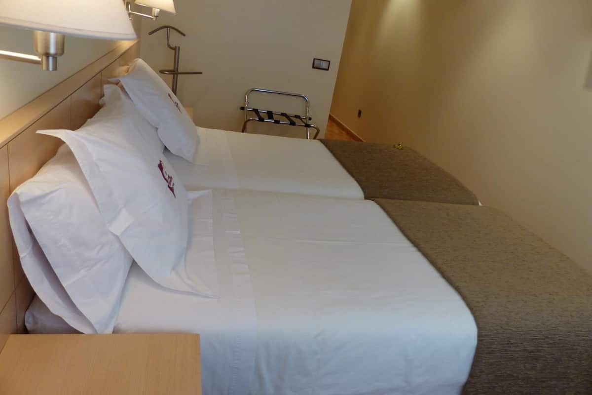 minibar, in-room safe, desk, soundproofing