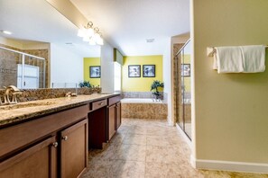 Departamento, varias habitaciones | Baño