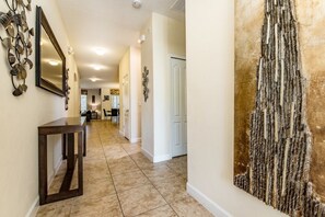 Apartment, Multiple Bedrooms