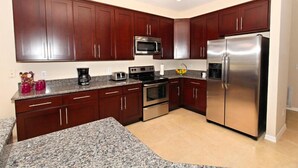 Apartemen, beberapa kamar | Dapur pribadi