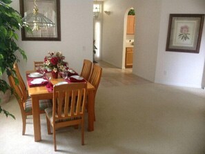 Apartment, Multiple Bedrooms | In-room dining