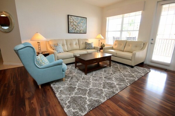 Apartment, Multiple Bedrooms | Living room