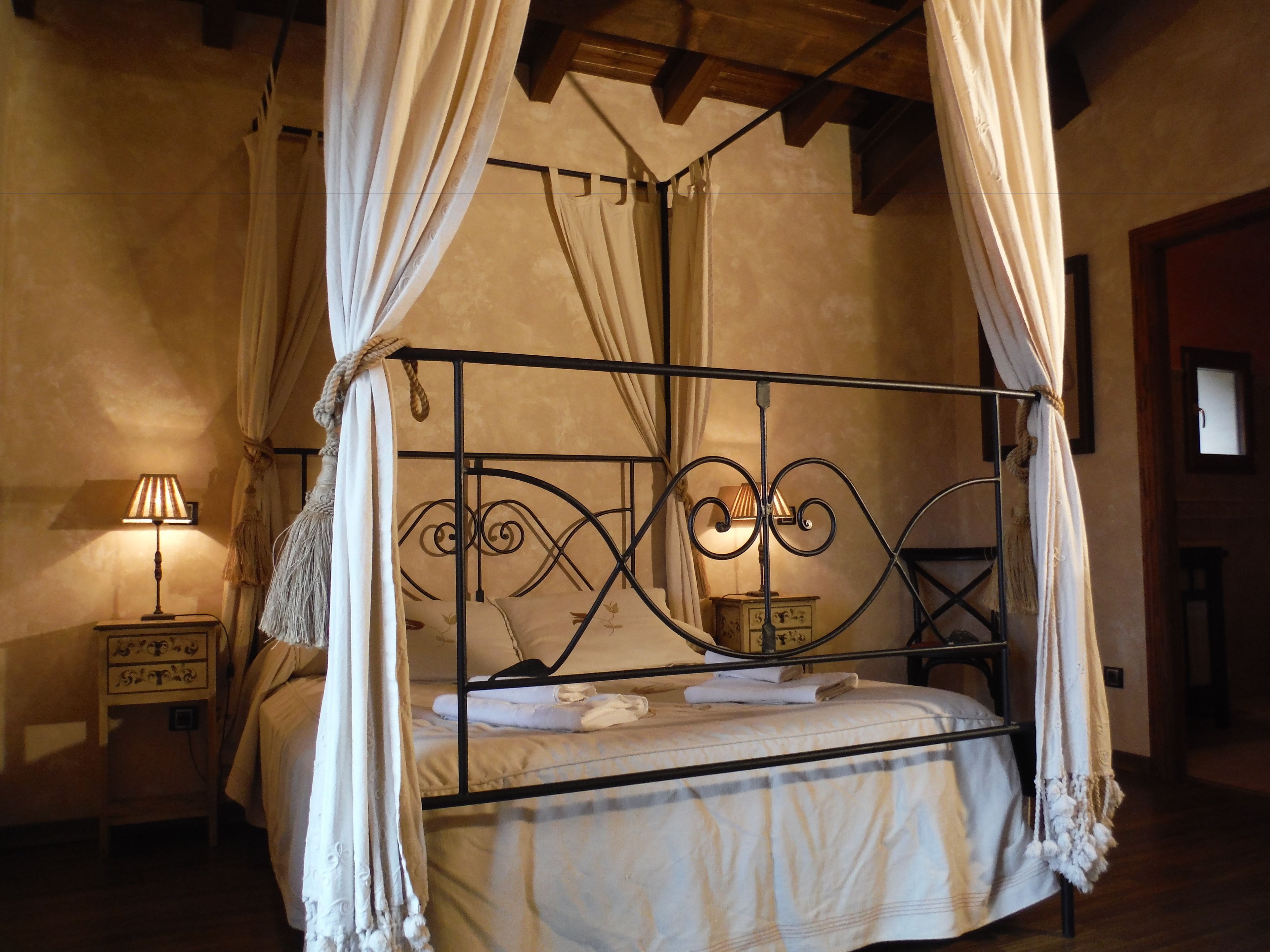 Superior Double Room | Desk, blackout drapes, free cribs/infant beds, free WiFi