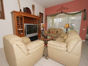 Apartment, Multiple Bedrooms | Living room