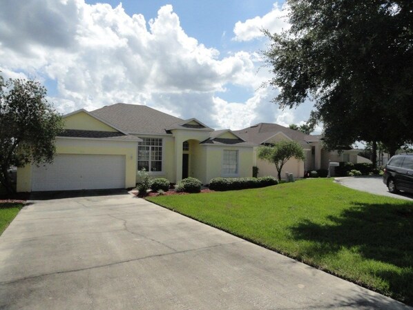 Front of property - IS4 (Haines City)