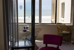 Apartamento, vários quartos | Vista do quarto