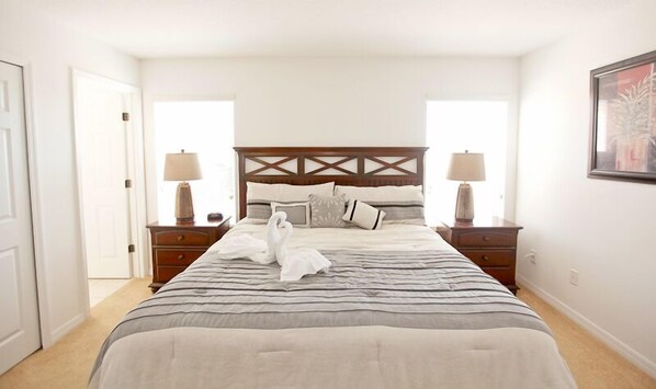 Apartment, Multiple Bedrooms