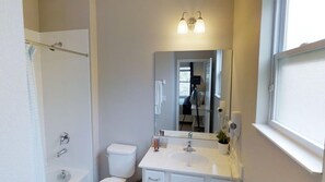 Bathroom - ACO PREMIUM – 8 Bd with Pool and Spa (1721) (Kissimmee)